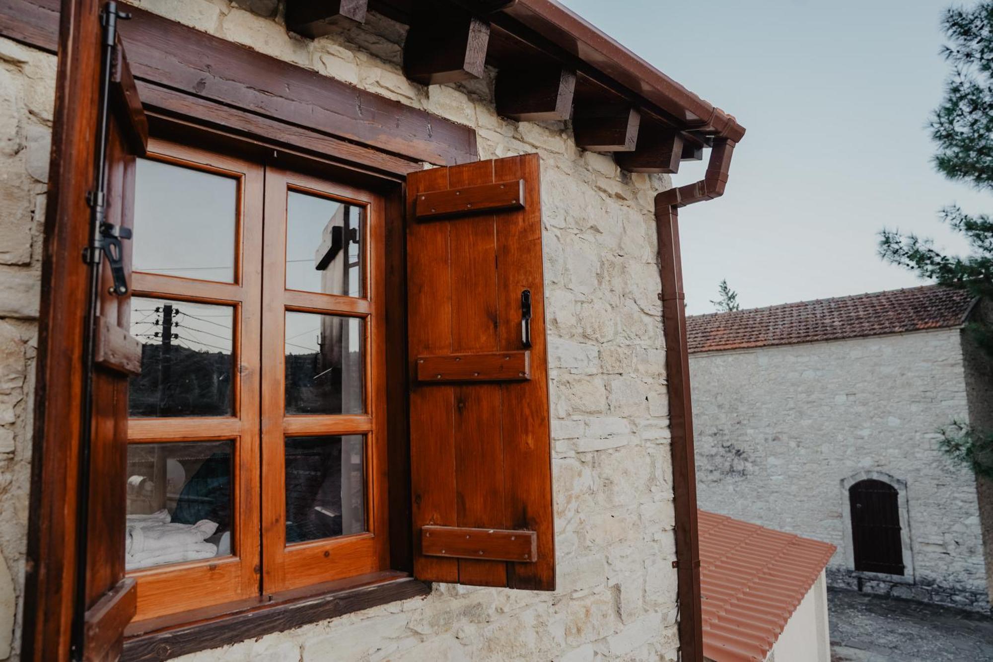 The Stonehouse Suites With Private Bath Spas Лимасол Экстерьер фото