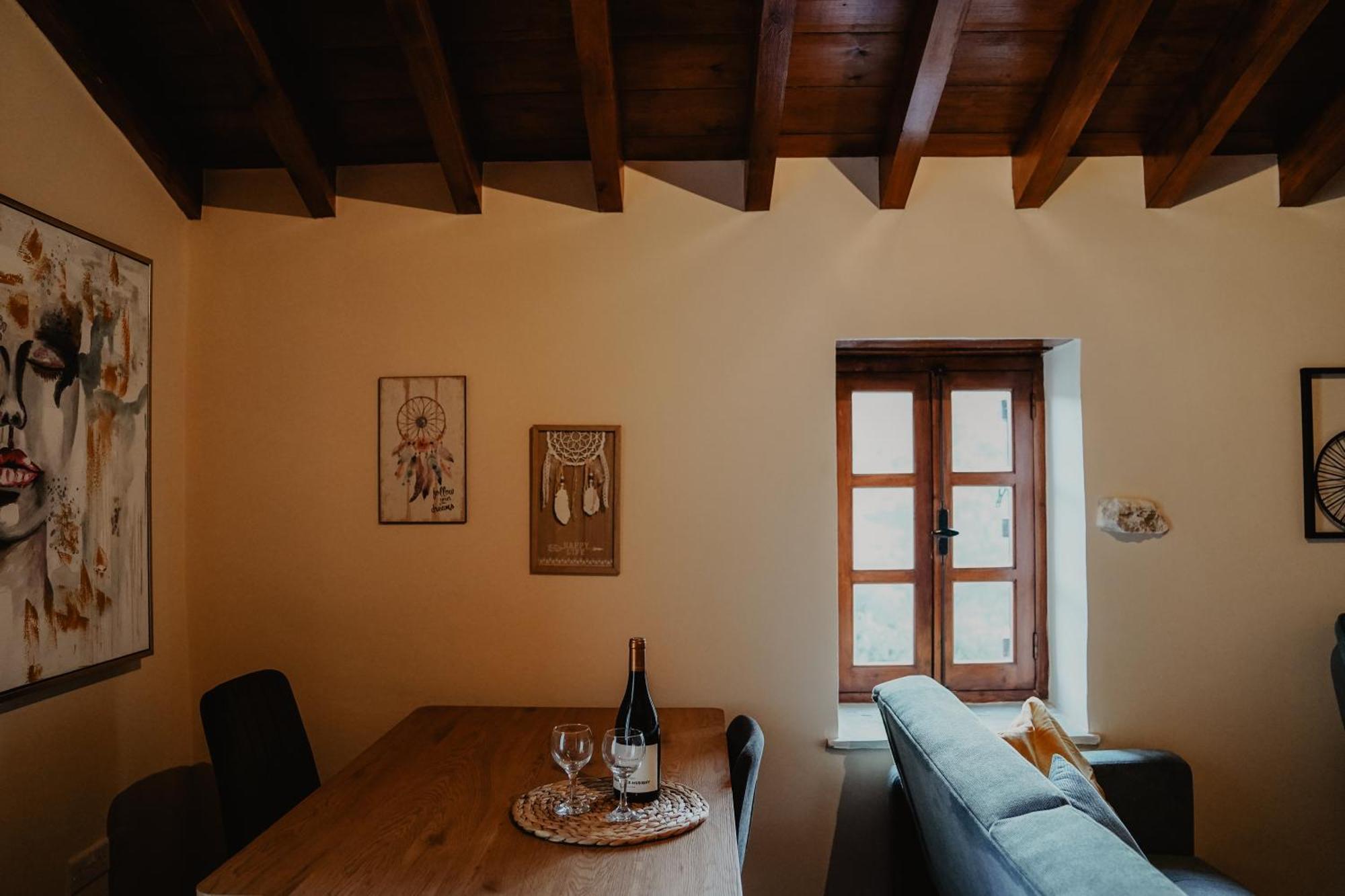 The Stonehouse Suites With Private Bath Spas Лимасол Номер фото